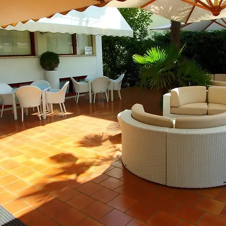 Manuela 3* Cervia