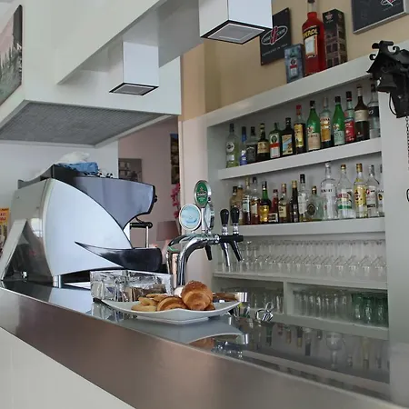 Hotel Manuela Cervia