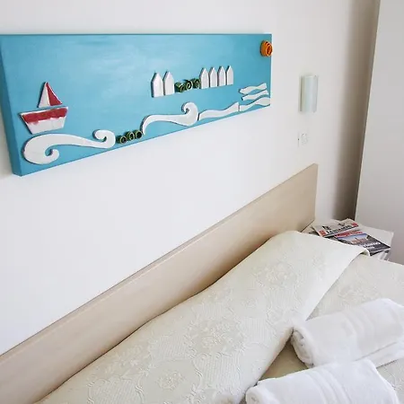 Hotel Manuela 3*
