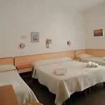 Manuela Hotel