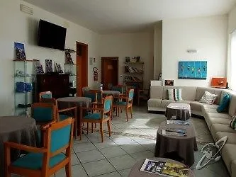 Manuela Ξενοδοχείο 3*