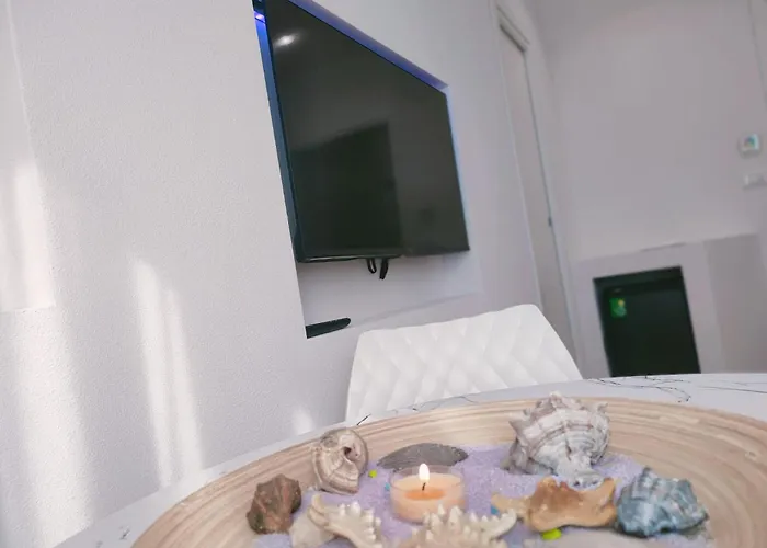 Manuela Hotel 3*