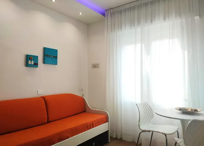 Manuela Hotel 3*