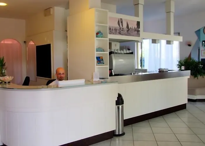 Manuela Hotel