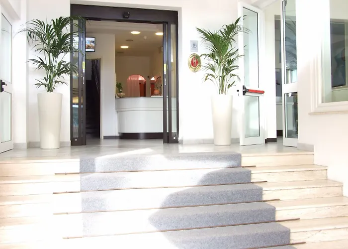 Hotel Manuela 3*