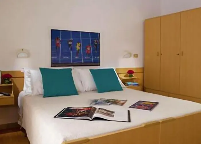 Hotel Manuela 3*